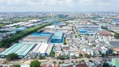 Xung quanh khu công nghiệp Tân Bình đã mọc lên nhiều khu dân cư. Ảnh: HOÀNG HÙNG