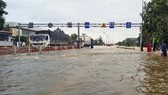 Cần xử lý nhiều điểm úng ngập trên QL1, đường Hồ Chí Minh