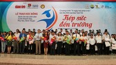 Hơn 1.000 tân sinh viên nhận học bổng “Tiếp sức đến trường”