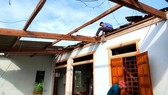 Lốc xoáy gây thiệt hại nặng ở Hà Tĩnh và Nghệ An