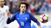 Adrien Rabiot từ chối chơi dự bị ở tuyển Pháp.