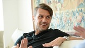 Paolo Maldini trở lại Milan mang theo sức mạnh hồi sinh.