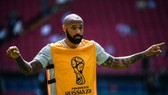 Đồng đội cũ lo lắng cho Thierry Henry