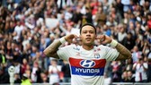 Tiền đạo Memphis Depay trong màu áo Lyon