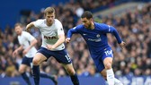 Eden Hazard sẽ phá tung mành lưới Sheffield Wednesday.