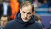 Thomas Tuchel khó trụ lại PSG trước Leonardo?
