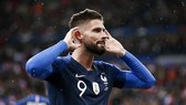 Didier Deschamps hài lòng, cầu thủ tiếc nuối