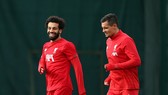 Salah vả Lovren luôn gắn bó trên sân tập