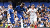 Tammy Abraham ghi bàn vào lưới Sheffield United