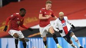 Neymar tỏa sáng ở Old Trafford