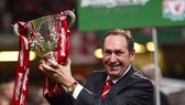 HLV Gerard Houllier mang vinh quang về cho Liverpool