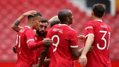 Lực lượng Man United vẫn còn lép so với các đối thủ