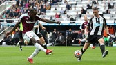 Antonio ghi bàn ấn định chiến thắng cho West Ham