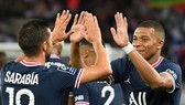 Kylian Mbappe sẽ ở lại PSG mùa này