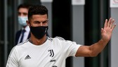 Ronaldo không muốn ở lại Juventus