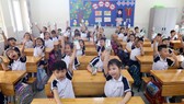 Chương trình Sữa học đường được tích cực triển khai, đảm bảo học sinh được uống sữa đầy đủ khi đến trường “mùa dịch”