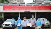 Thưởng nóng công nhân xử lý rác thải y tế liên quan dịch bệnh