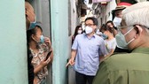 Phó Thủ tướng Vũ Đức Đam kiểm tra công tác phòng chống dịch ở các khu nhà trọ TP Thuận An