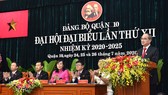 Bí Thư Thành ủy TPHCM Nguyễn Thiện Nhân phát biểu tại Đại hội Đảng bộ quận 10. Ảnh: VIỆT DŨNG