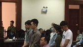Bị teo cơ chân, “đại gia đeo vàng” Phúc XO được giảm án