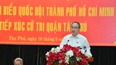 Bí thư Thành ủy TPHCM Nguyễn Thiện Nhân kiểm tra thực tế vi phạm xây dựng tại Bình Chánh