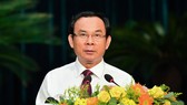 Đồng chí Nguyễn Văn Nên, Ủy viên Bộ Chính trị, Bí thư Thành ủy TPHCM phát biểu tại hội nghị. Ảnh: VIỆT DŨNG