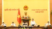 Phó Chủ tịch Quốc hội Nguyễn Khắc Định điều hành phiên họp