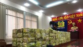 Tang vật ma túy thu giữ. Ảnh: C.T