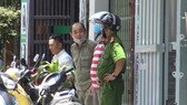 Công an có mặt tại hiện trường. Ảnh: CHÍ THẠCH
