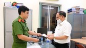 Ông Tất Thành Cang nhận quyết định khởi tố bị can, lệnh bắt tạm giam để điều tra