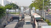 Giao thông trên Quốc lộ 1 ùn ứ kéo dài nhiều km