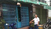 Hiện trường căn nhà của ông Được bị tạt sơn, mắm tôm. Ảnh: C.T
