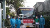 Lực lượng chức năng cùng số thuốc lá thu giữ