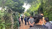 Công an truy tìm kẻ sát hại cha mẹ đẻ và em gái