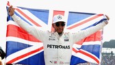 Lewis Hamilton lên ngôi VĐTG lần thứ 4