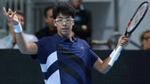 "Soái ca" Hyeon Chung vào bán kết