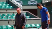 Djokovic quay lại với Vajda