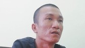 Dùng xăng đốt nhà vì không níu kéo được tình cảm