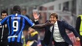 Cặp vài trùng Conte - Lukaku