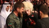 Ông Raman Kadyrov luôn thân thiết với Khabib và gia đình