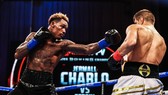 Những cú đấm thọc đã trở thành tuyệt chiêu của Charlo