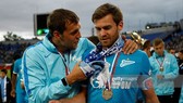 Dzyuba và Lombaerts khi chơi cho Zenit Saint Petersburg