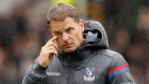 HLV người Hà Lan Frank de Boer bị Crystal Palace sa thải vì thua 4 trận liền. Ảnh: PA.