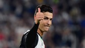 Ronaldo sắp trở thành cầu thủ đầu tiên kiếm được 1 tỷ đô la