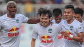  Tiền đạo Văn Toàn toả sáng trong ngày sinh nhật. Ảnh: MINH TRẦN