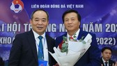Tân Phó chủ tịch VFF Lê Văn Thành (bên phải). Ảnh: MINH HOÀNG