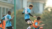 Các ngoại binh "tiền tỉ" ở Hà Nội FC chưa thể hiện như mong chờ. Ảnh: HNFC