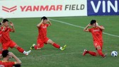 Đình Trọng đã trở lại sân tập cùng toàn đội