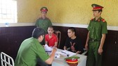 Truy tố 51 đối tượng trong đường dây chuyên làm giả giấy tờ, bằng lái xe