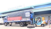 Ban chỉ đạo Trung ương về Phòng, chống thiên tai - Tổng cục Phòng, Chống thiên tai tiếp nhận số hàng viện trợ và chuyển cho người dân vùng lũ các tỉnh Thừa Thiên - Huế